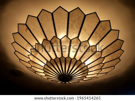 The art of lighting produces beautiful lighting fixtures