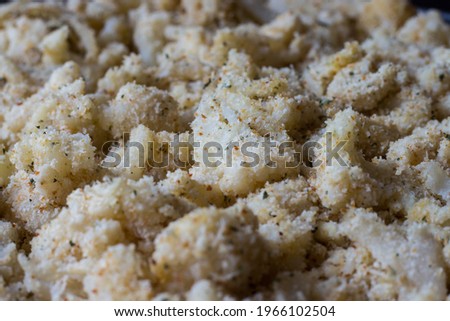 Cauliflower au gratin, a vegetarian dish cooked in a microwave oven