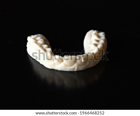 Orthodontic Clear Aligner Custom Made 3D Printed Medical Device