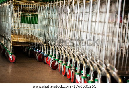 A Metallic Market Shopping Basket Detail Photo