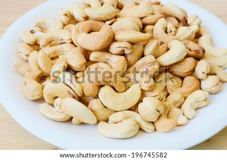 Cashew nuts isolate  closeup.