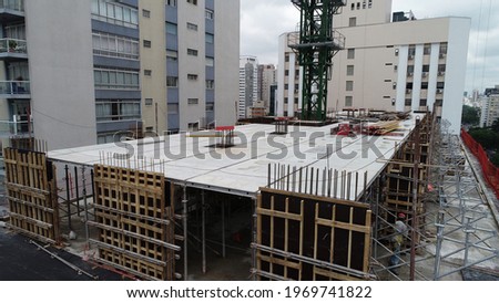 Building under construction in the Jardins region, São Paulo