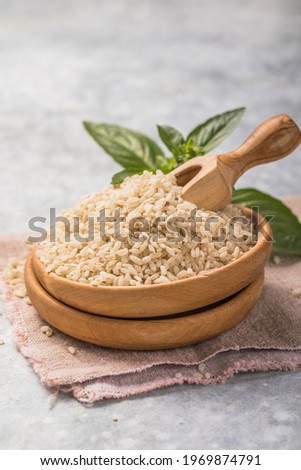 Unpolished brown rice  in bowl