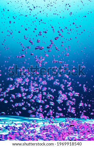 Sparkling turquoise water with bubbles