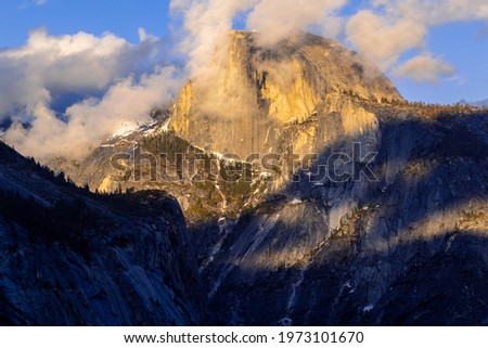 the amazing Half dome in Yosemite national Park California 