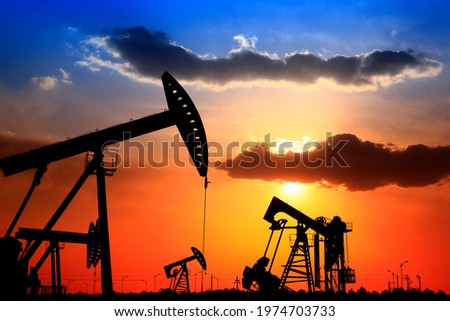 

The oil pump, industrial equipment,Extraction of oil