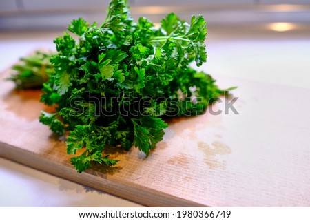 Parsley on the cutting board