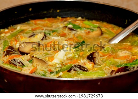 Rice Vermicelli Soup (Bouillion Mee-foon)