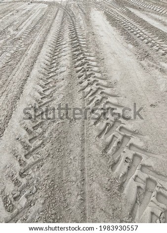 Seamless trace of tyre on sand