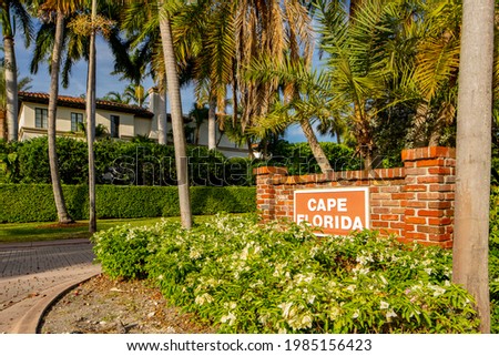 Entrance to Cape Florida sign in Key Biscayne