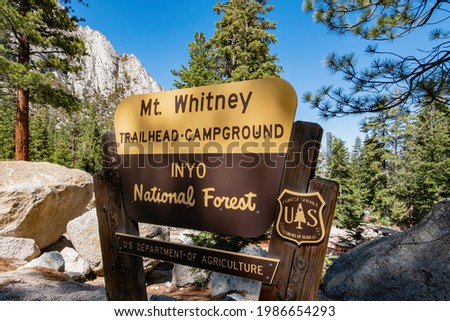 Sign of the Mount Whitney Trail at California