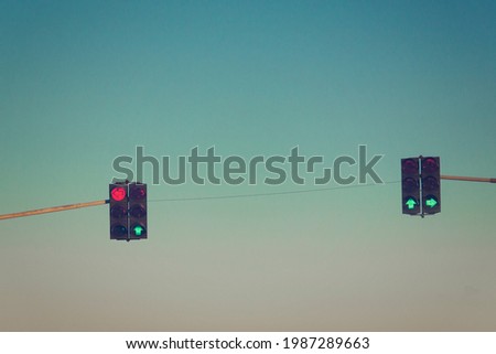 a beautiful background picture (traffic light)