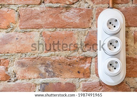 electrical wiring in the interio