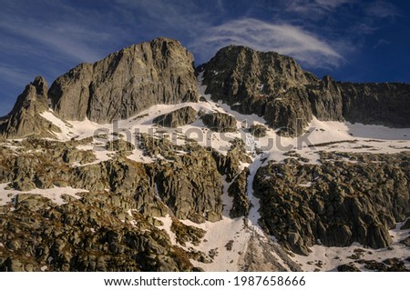 Pics de Comalespada summits viewed from near to the Ventosa i Calvell refuge (Boí Valley, Catalonia, Spain, Pyrenees)