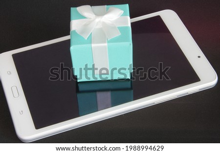 Buy presents using mobile internet