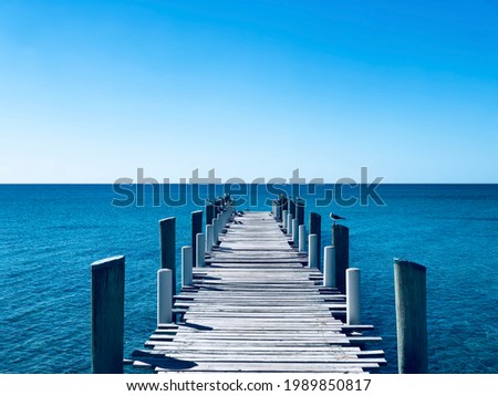 A daytime photo of a pier on Eleuthera island in the Bahamas