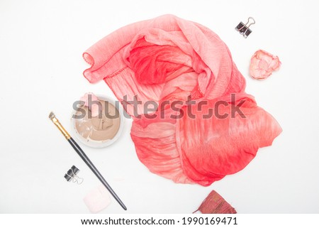 background female set cream red scarf and brush