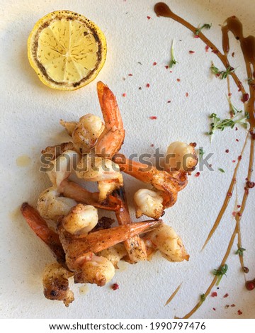 delicious and beautiful grilled tiger prawns