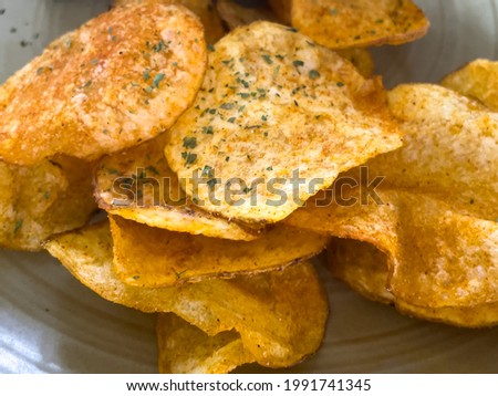 A picture of tasty potato chips