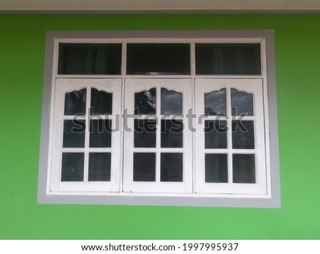 Wooden windows, green houses, glass windows, suitable for your work.