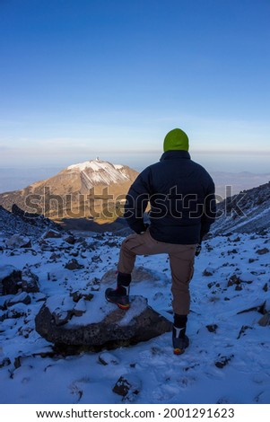 Hiker climbing the Pico de Orizaba in mexico