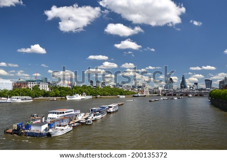 London across Thames river 