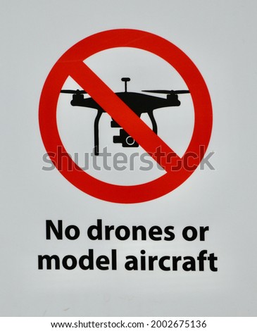 Sign UK - No Drones or Model Aircrafts