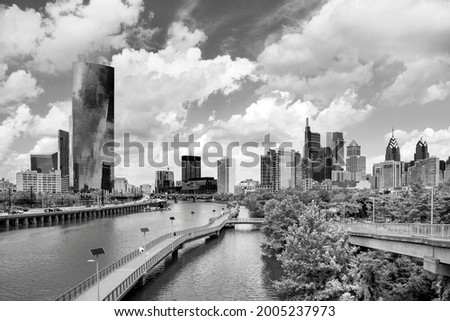 beautiful black and white landscape photo of Philadelphia Pennsylvania skyline