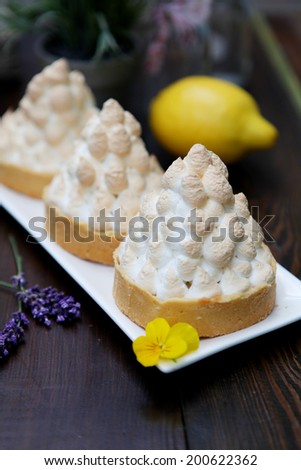 Lemon meringue