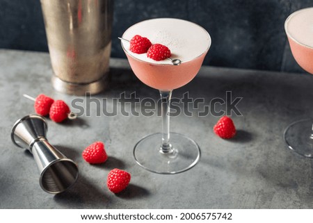 Refreshing Boozy Raspberry Clover Club Cocktail with Gin