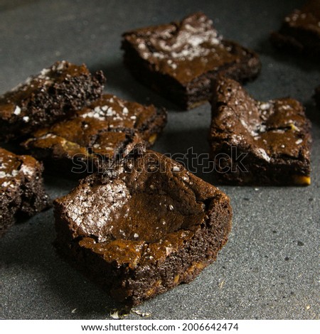 Pictures of dark chocolate brownies 