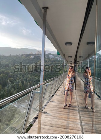 young woman travel photo posing
