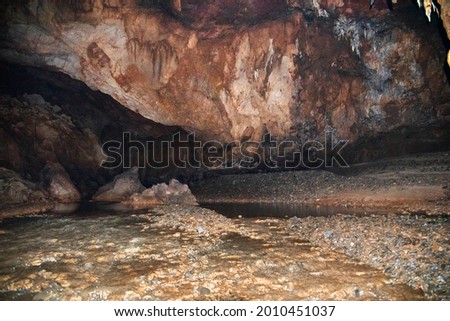 Mae Lana Cave, Pang Mapha District Mae Hong Son Province, Thailand, seletive fousc noise, outdoor activities