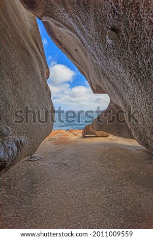 Picture of a rock formation on the coast of the Australian Kangoroo Island during daytime