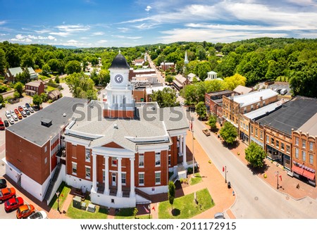 Aerial view of Tennessee's oldest town, Jonesborough and its courthouse. Jonesborough was founded in 1779 and it was the capital for the failed 14th State of the US, known as the State of Franklin Royalty-Free Stock Photo #2011172915