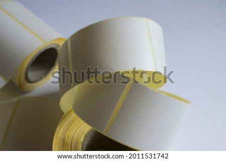 Roll of Tag Label Paper Sticking 