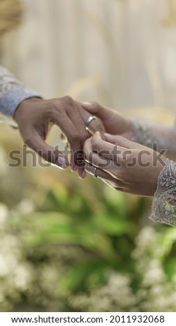 wedding rings for men and women