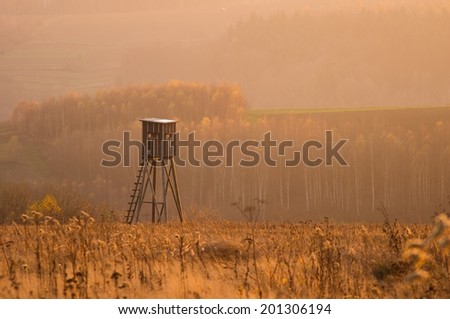 Hunting pulpit in a field Royalty-Free Stock Photo #201306194