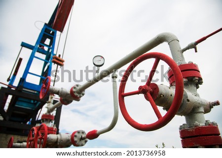 Equipment for the oil industry. Oil pumps, pressure gauges, valves and valves. Operation of oil and gas wells at the European oil field