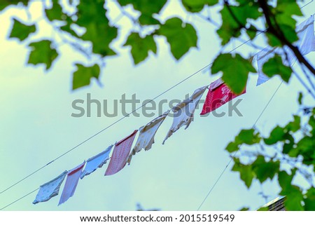 The laundry dries on the rope