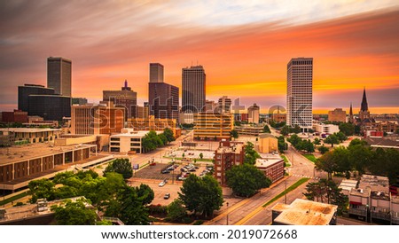 Tulsa, Oklahoma, USA downtown skyline at twilight.