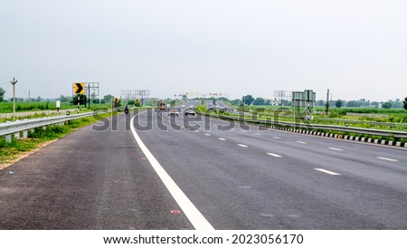 Newly constructed Delhi Meerut Expressway from Delhi to Meerut Royalty-Free Stock Photo #2023056170