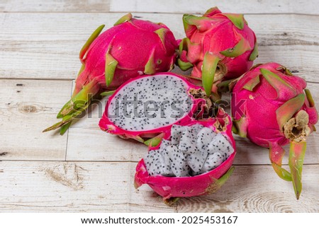 Pitaya, Pitaya, red, fruit, Pitaya red Red dragon fruit, white flesh, sweet, delicious, legendary fruit.