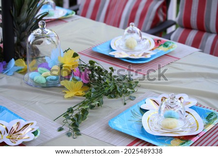 Closeup Picture of Summer Party Table