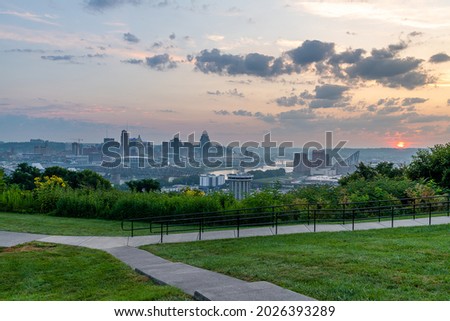 Sunrise over Cincinnati from Devou Park