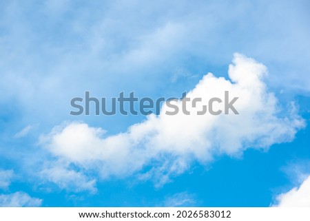 Blurred blue sky and white cloud background on daytime