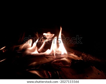 in the picture is a situation where the fire is burning on wood coals lit using paper, things like this are usually done by people in rural Indonesia to make food (fire stove)