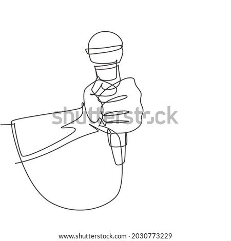 Single one line drawing karaoke man sings song to microphone. Singer holding a microphone in his hand at karaoke singer sings the song. Modern continuous line draw design graphic vector illustration