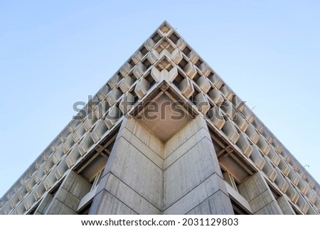Brutalist concrete building. Boston City Hall by Kallmann McKinnell and Knowles. Boston, Massachusetts, United States of America. Symmetry and perspective photography. 