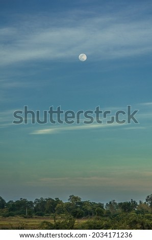 On a peaceful evening - Moon rise 